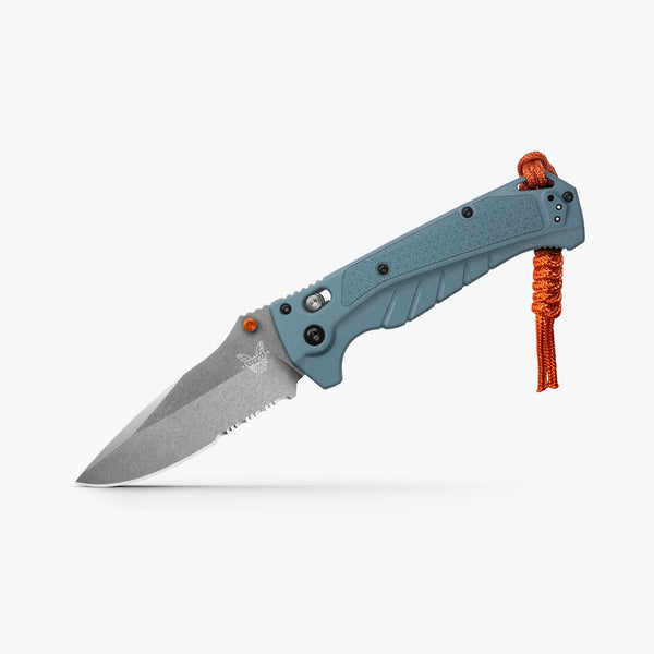 Benchmade Adira® | Depth Blue | Drop-Point Stonewash Polish Serrated CPM-MagnaCut