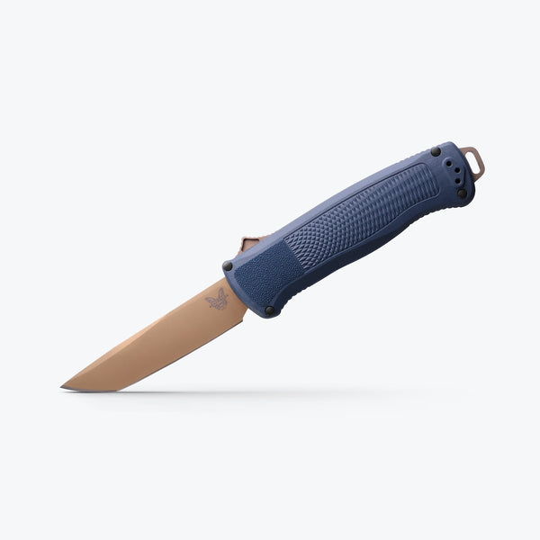 Benchmade Shootout® | Crater Blue Grivory® | Tanto Flat Earth PVD CPM-Cru-Wear