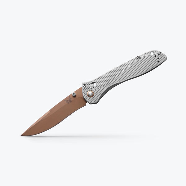 Benchmade Seven | Ten™ | Gray Aluminum | Recurve Flat Earth PVD CPM-S90V