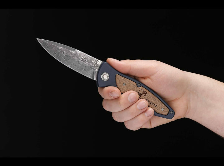 Boker Tirpitz Linerlock Black Aluminum w Walnut inlay Damascus - Knives.mx