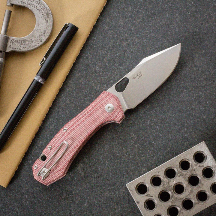 Giant Mouse ACE Atelier “Mini-Grand” Red Canvas Micarta Stonewash Elmax - Knives.mx