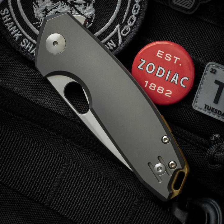 Giant Mouse ACE Tribeca Titanium Satin Magnacut - Knives.mx