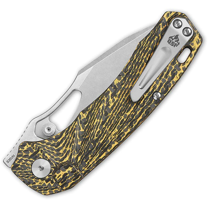 QSP Knife Hornbill Linerlock Golden Carbon Fiber Stonewash S35VN - Knives.mx