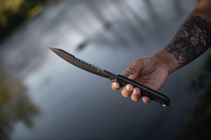 TOPS Knives Brush Wolf Fixed Blade Green Canvas Micarta Tungsten Cerakote Sawback 1095HC - Knives.mx