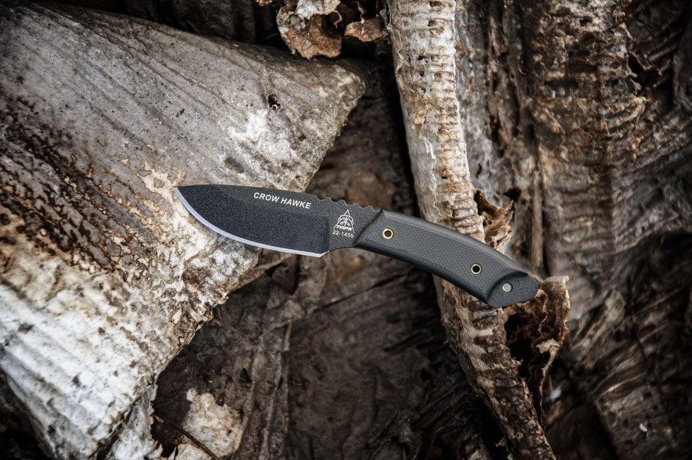 TOPS Knives Crow Hawke Black G10 Hunters Point Traction Coating 1095HC - Knives.mx