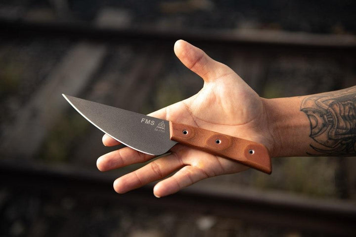 TOPS Knives Frog Market Special Tan Canvas Micarta Tungsten Cerakote 1095HC - Knives.mx
