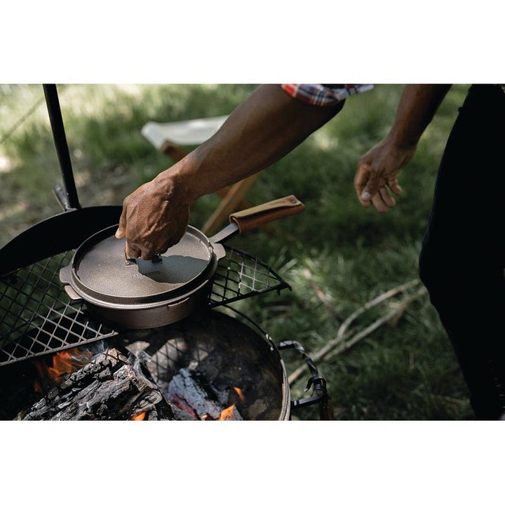 Barebones Living Cast Iron Skillet 10in - Knives.mx