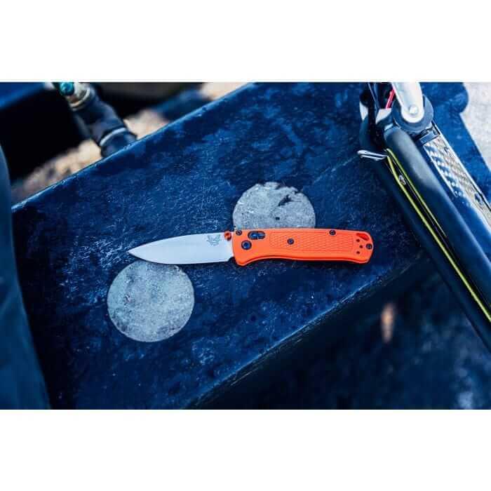 Benchmade 533 Mini Bugout Orange Grivory Satin CPM-S30V - Knives.mx