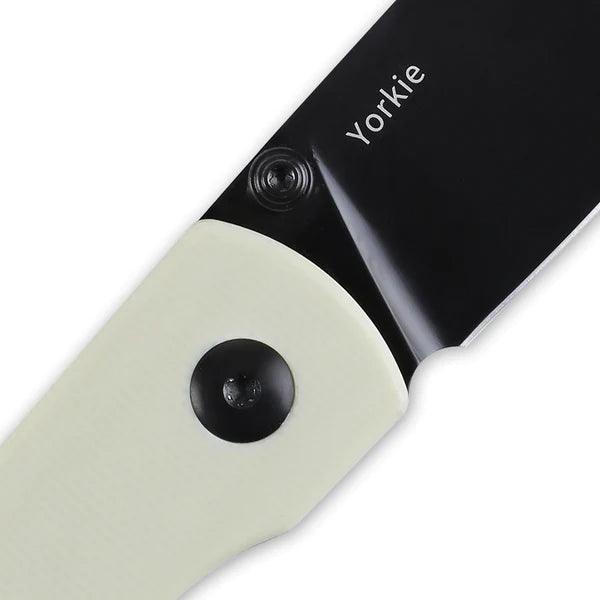Kizer Cutlery Yorkie Linerlock White G10 Black Bohler M390 - Knives.mx