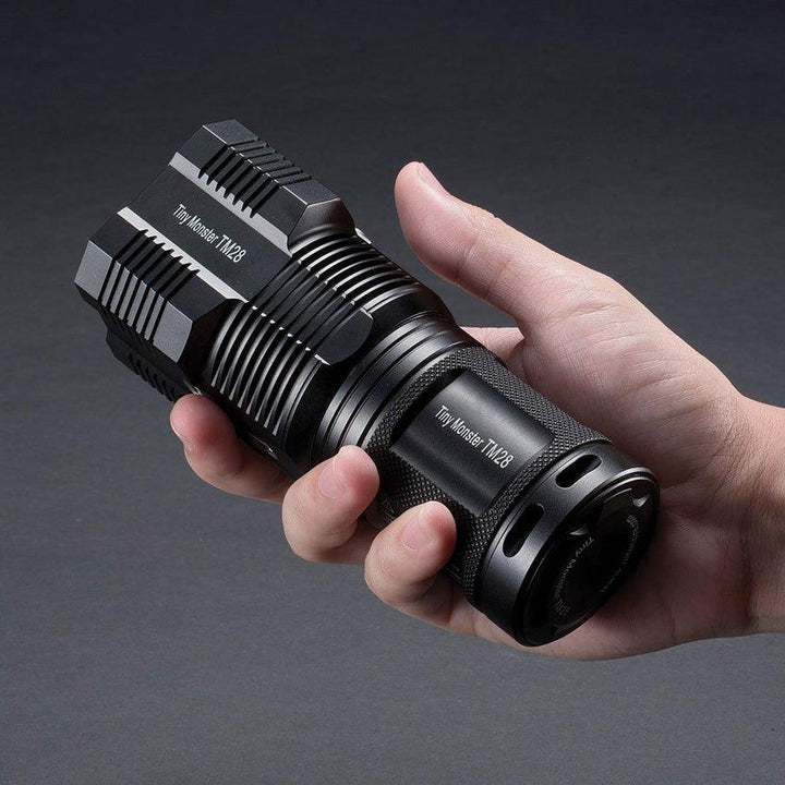 Nitecore Tiny Monster TM28 Kit - Knives.mx