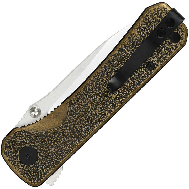 QSP Knife Hawk Linerlock Textured Antique Brass 14C28N Sandvik - Knives.mx