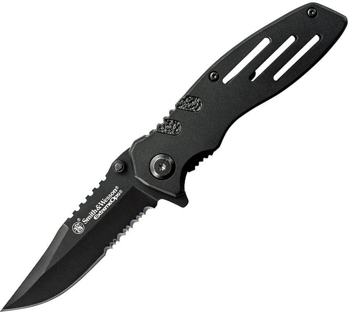 Smith & Wesson Extreme Ops Linerlock Partially Serrated 7Cr17MoV - Knives.mx