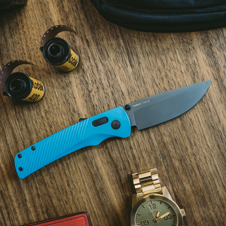 SOG Flash MK3 AT-XR Lock A/O Blue GRN Plain Cryo D2 - Knives.mx