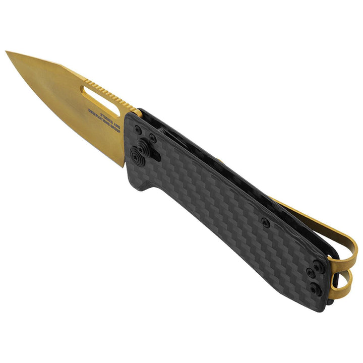 SOG Ultra XR Lock CF Carbon & Gold CRYO CPM S35VN - Knives.mx