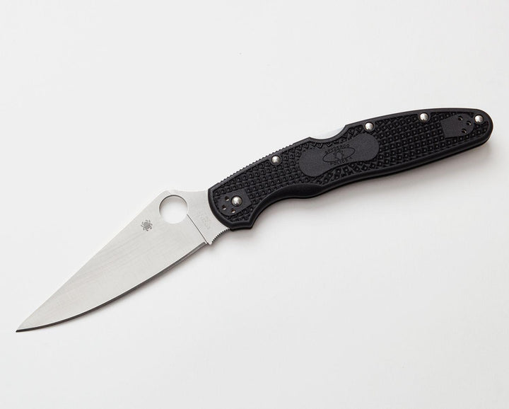 Spyderco Police Model 4 Lockback Black FRN Satin VG-10 - Knives.mx