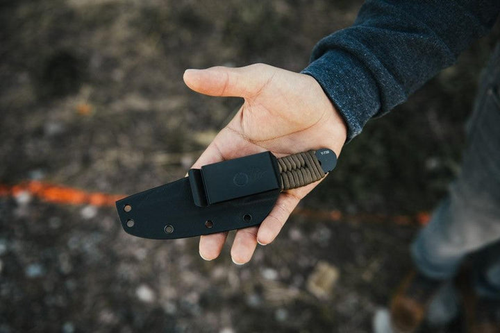 TOPS Knives Desert Fox Paracord Wrap Tactical Gray 1095HC - Knives.mx