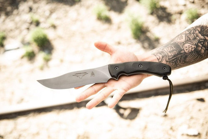 TOPS Knives Longhorn Bowie Black Linen Micarta Black River Wash 1095HC - Knives.mx