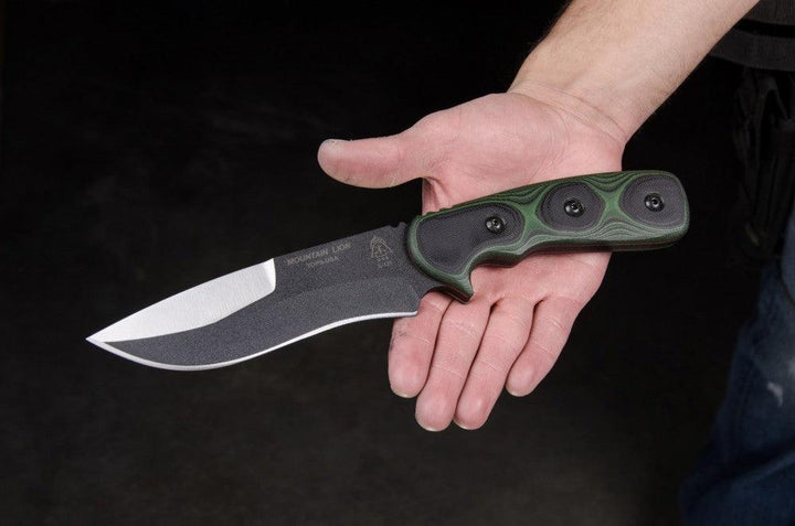 TOPS Knives Mountain Lion Green/Black G10 Black Traction Coating 1095HC - Knives.mx