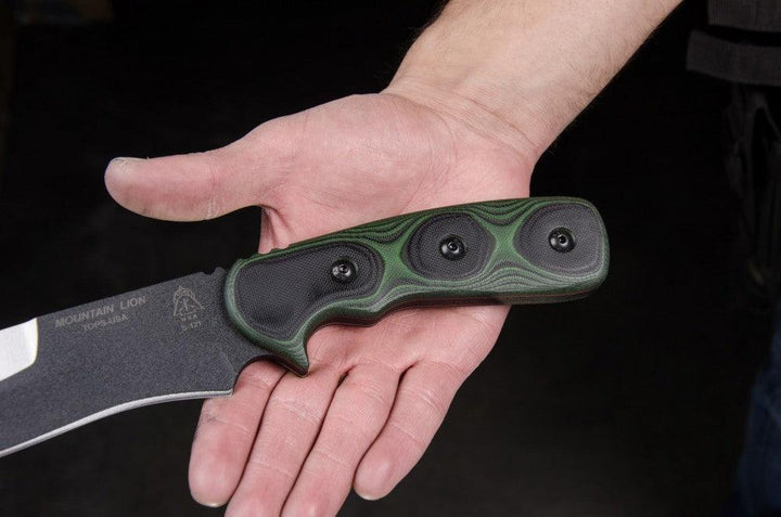 TOPS Knives Mountain Lion Green/Black G10 Black Traction Coating 1095HC - Knives.mx