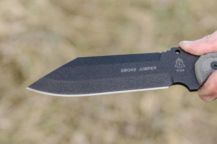 TOPS Knives Smoke Jumper Black Linen Micarta Traction Coating 1095HC - Knives.mx