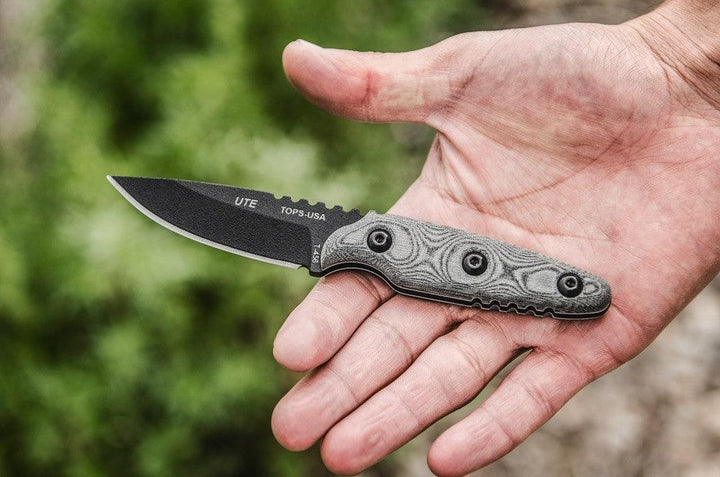 TOPS Knives UTE-Utility Tool Edged Black Linen Micarta Black Coating 1095HC - Knives.mx