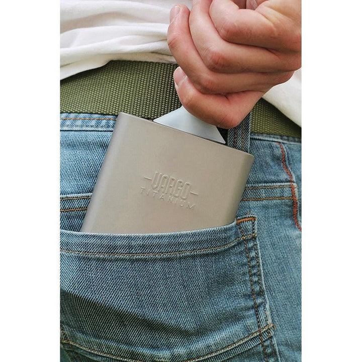 Vargo Titanium Funnel Flask - Knives.mx