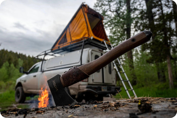 WOOX AX1 Bushcraft Axe Walnut Appalachian Hickory Black Cerakote Tempered Carbon Steel - Knives.mx